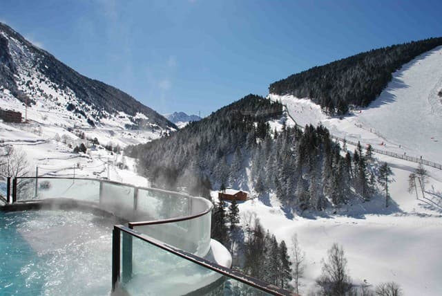 Sport Hotel Hermitage & Spa, Andorra: lujo de altura