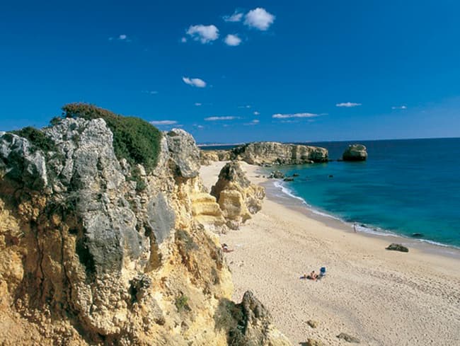 EL ALGARVE, PORTUGAL: Entre dos mundos