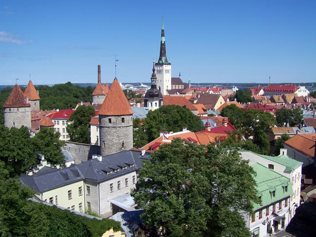 TALLINN (ESTONIA): VIAJE A LA EDAD MEDIA