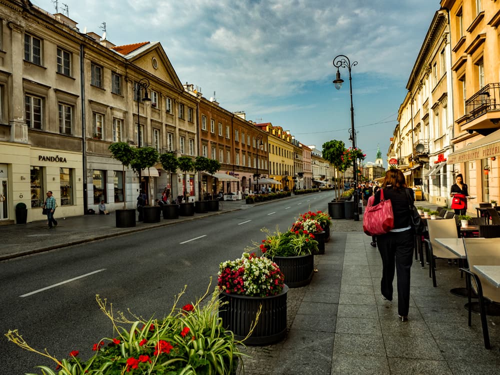 VARSOVIA (POLONIA): El resurgir del Ave Fénix