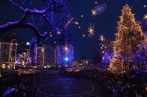 CÓMO SE VIVE LA NAVIDAD EN...