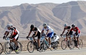 CICLISMO EN EL LUGAR MÁS BAJO DE LA TIERRA