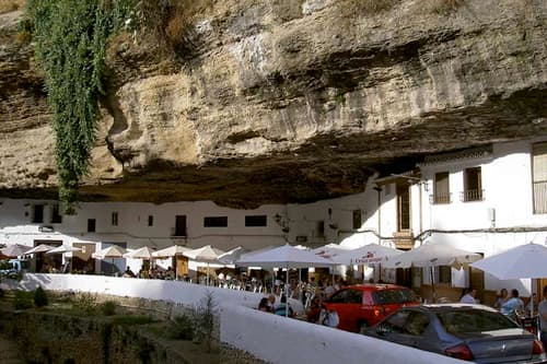 CINCO BELLOS PUEBLOS DE ANDALUCÍA