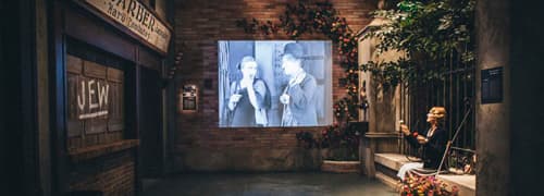 EL UNIVERSO PRIVADO DE CHARLOT