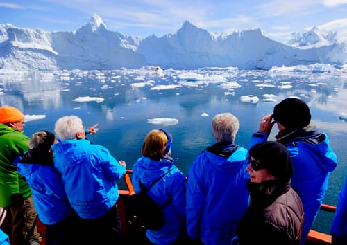 HURTIGRUTEN: DE CRUCERO EN GROENLANDIA